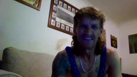 Snapshot of niceozziecockxxx chatting on 03/07/25, 09:59 Sexiishaine online show from 03/07/25, 09:59