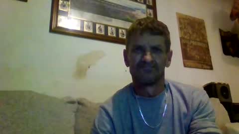 Snapshot of niceozziecockxxx chatting on 09/12/25, 10:43 Sexiishaine online show from 09/12/25, 10:43