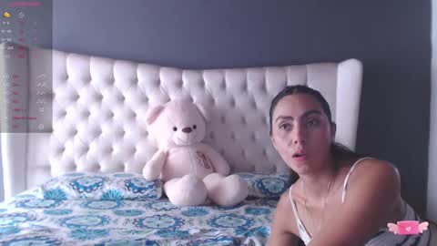 Snapshot of nichole_bree chatting on 01/10/25, 06:17 Nichole online show from 01/10/25, 06:17
