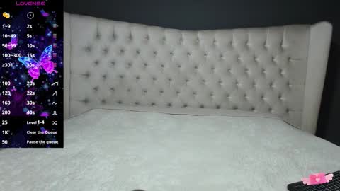 Snapshot of nichole_bree chatting on 09/15/25, 10:48 Nichole online show from 09/15/25, 10:48