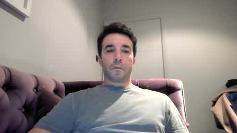 Snapshot of niciboi chatting on 01/23/25, 11:26 James online show from 01/23/25, 11:26