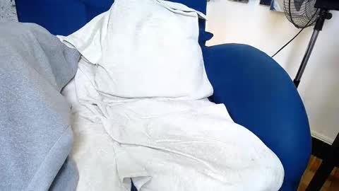 Alex online show from 10/12/25, 09:08