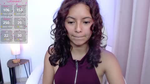 Snapshot of nickeymoon chatting on 01/12/25, 08:47 Nicole Silvermoon online show from 01/12/25, 08:47