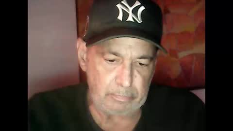 Snapshot of nickincali chatting on 12/08/24, 03:10 nickincali online show from 12/08/24, 03:10