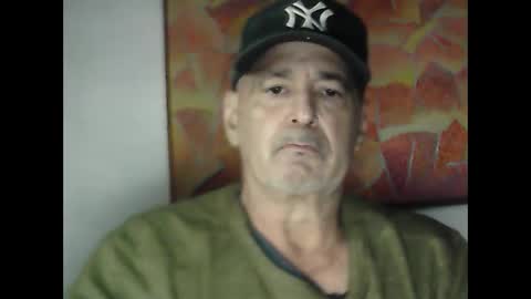 Snapshot of nickincali chatting on 01/20/25, 12:39 nickincali online show from 01/20/25, 12:39