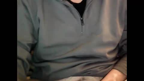 Snapshot of nickincali chatting on 02/02/25, 01:30 nickincali online show from 02/02/25, 01:30