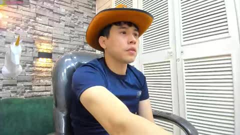 Nickk Wolff online show from 11/12/25, 03:51