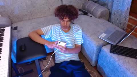 Snapshot of nickolas_moon chatting on 01/16/25, 03:56 Nickolas Muoz online show from 01/16/25, 03:56