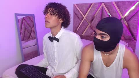 Snapshot of nickolas_moon chatting on 02/06/25, 01:10 Nickolas Muoz online show from 02/06/25, 01:10