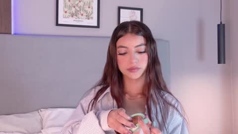 Snapshot of nicky_belmonth chatting on 02/04/25, 02:21 nicky_belmonth online show from 02/04/25, 02:21