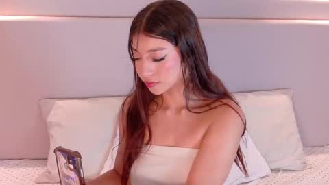 Snapshot of nicky_belmonth chatting on 02/26/25, 11:41 nicky_belmonth online show from 02/26/25, 11:41