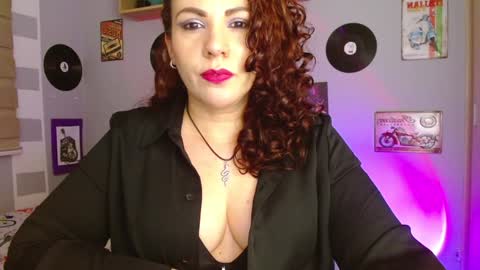 lucy online show from 01/28/25, 01:08