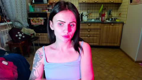 Nicky Weekends online show from 01/12/25, 01:53