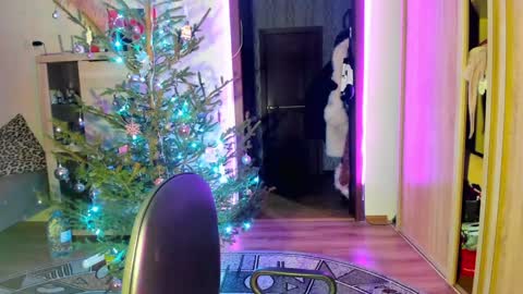 Nicky Weekends online show from 01/13/25, 05:02