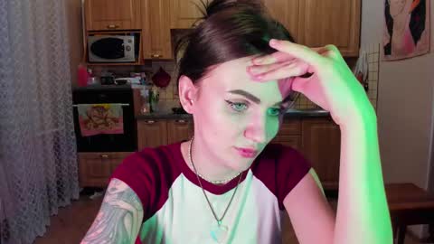 Nicky Weekends online show from 02/11/25, 01:41