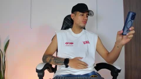 Nicky  online show from 10/12/25, 12:15