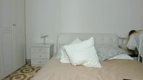 Nicky online show from 01/09/25, 12:41