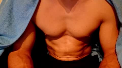 Nico   online show from 11/25/25, 05:24