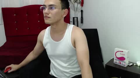 Snapshot of nico_prime7 chatting on 10/26/25, 07:20 Nicols online show from 10/26/25, 07:20