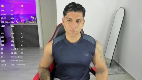 nicolas_montoya online show from 10/16/25, 04:24