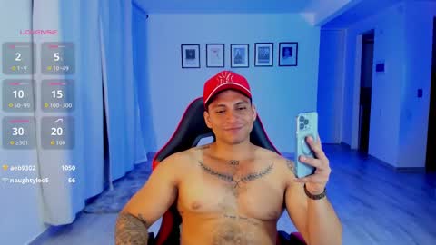 nicolas_montoya online show from 11/05/25, 04:12