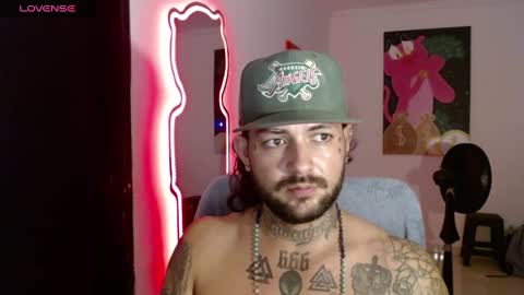 Snapshot of nicolas_torres99 chatting on 01/16/25, 05:42 nicolas online show from 01/16/25, 05:42