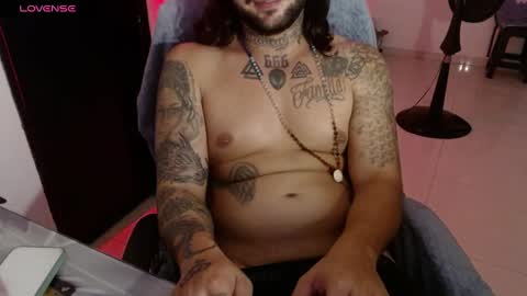 Snapshot of nicolas_torres99 chatting on 01/17/25, 08:13 nicolas online show from 01/17/25, 08:13
