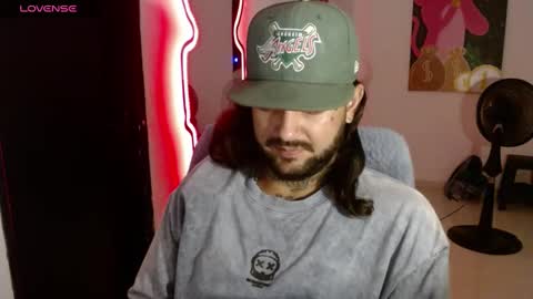 Snapshot of nicolas_torres99 chatting on 01/18/25, 05:41 nicolas online show from 01/18/25, 05:41