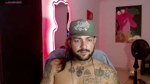 Snapshot of nicolas_torres99 chatting on 01/19/25, 02:57 nicolas online show from 01/19/25, 02:57