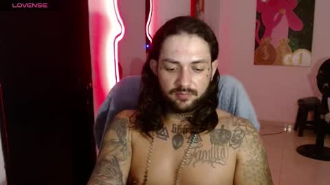 Snapshot of nicolas_torres99 chatting on 01/22/25, 05:16 nicolas online show from 01/22/25, 05:16