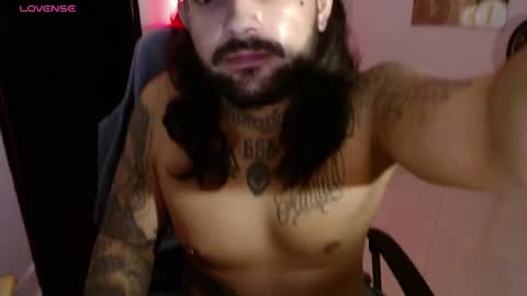 Snapshot of nicolas_torres99 chatting on 01/24/25, 08:23 nicolas online show from 01/24/25, 08:23