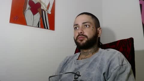 Snapshot of nicolas_torres99 chatting on 02/25/25, 04:03 nicolas online show from 02/25/25, 04:03