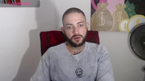 Snapshot of nicolas_torres99 chatting on 03/06/25, 03:57 nicolas online show from 03/06/25, 03:57