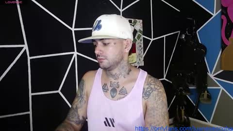 nicolas online show from 10/22/25, 02:34