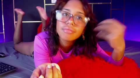 nicole_brown1126 online show from 12/04/24, 01:47