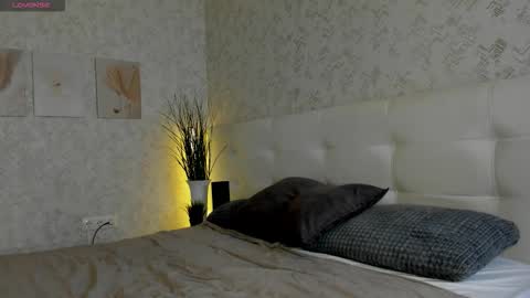 GMT7TueWedThSu 0300am-0900am. Sa 1000am-0400pm online show from 09/15/25, 08:20