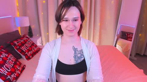 Snapshot of nicole_cidman chatting on 12/24/24, 01:59 Nicole online show from 12/24/24, 01:59