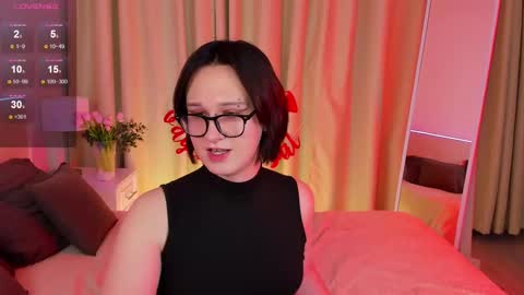 Snapshot of nicole_cidman chatting on 02/13/25, 05:33 Nicole online show from 02/13/25, 05:33