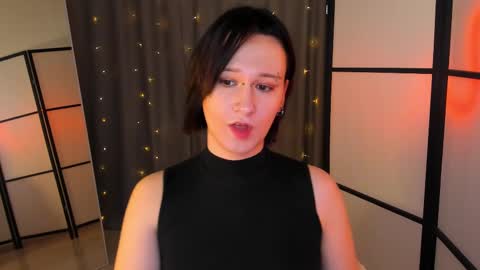 Snapshot of nicole_cidman chatting on 02/18/25, 02:06 Nicole online show from 02/18/25, 02:06