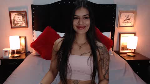 Snapshot of nicole_duran3095 chatting on 12/29/24, 10:01 Nick online show from 12/29/24, 10:01