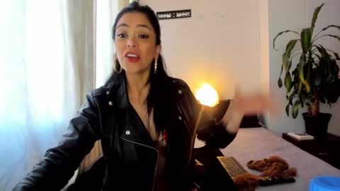 Nicole online show from 01/18/25, 04:53