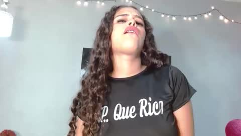 Snapshot of nicole_mayer01 chatting on 09/19/25, 11:33 nicole_mayer01 online show from 09/19/25, 11:33