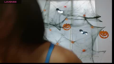 nicole roman online show from 10/23/25, 12:26