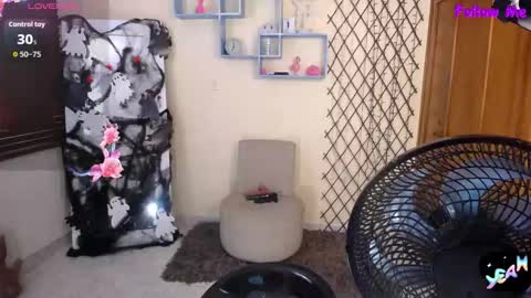 Nicole Santana online show from 10/21/25, 08:31