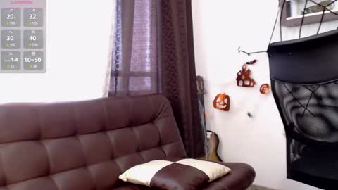 nicoledance69 online show from 10/17/25, 07:05