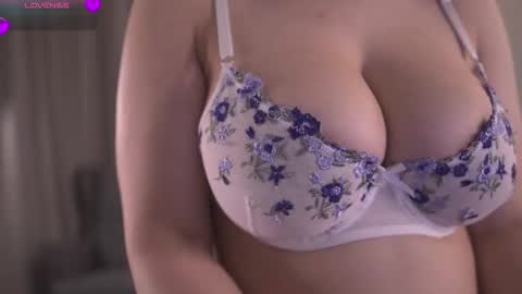 Kimmy online show from 10/12/25, 01:04