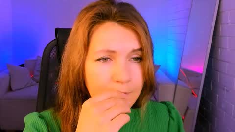 nicolehits online show from 11/06/25, 05:30