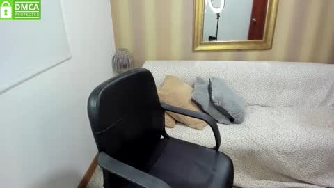 Nicolettcolin  online show from 10/17/25, 06:54