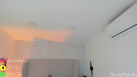 Nicole online show from 03/08/25, 11:16