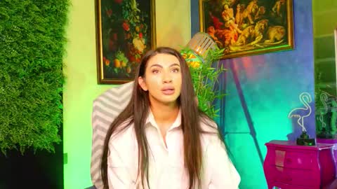 Nicolle online show from 10/13/25, 05:13